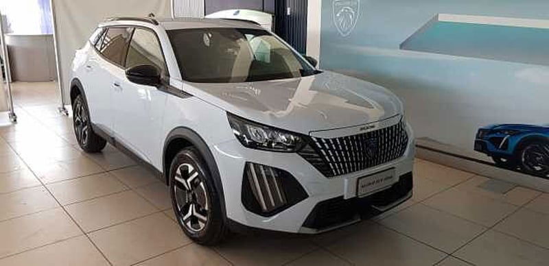 Peugeot 2008 1.2 puretech Active s&s 100cv nuova a Pordenone