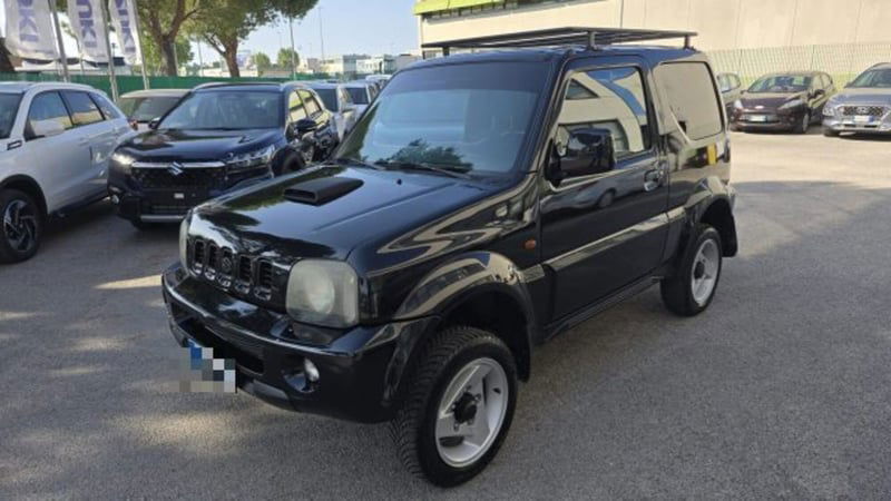 Suzuki Jimny 1.3i 16V cat 4WD JLX del 2003 usata a Macerata