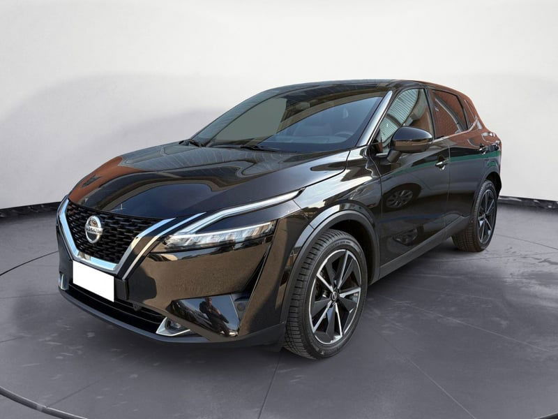 Nissan Qashqai 1.3 mhev Tekna 4wd 158cv xtronic del 2022 usata a Rimini