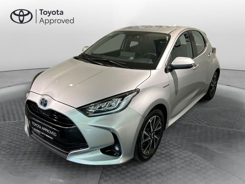 Toyota Yaris 1.5 Hybrid 5 porte Trend del 2021 usata a Milano