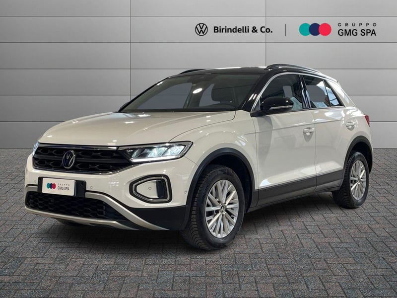 Volkswagen T-Roc 1.5 tsi Life del 2022 usata a Pistoia