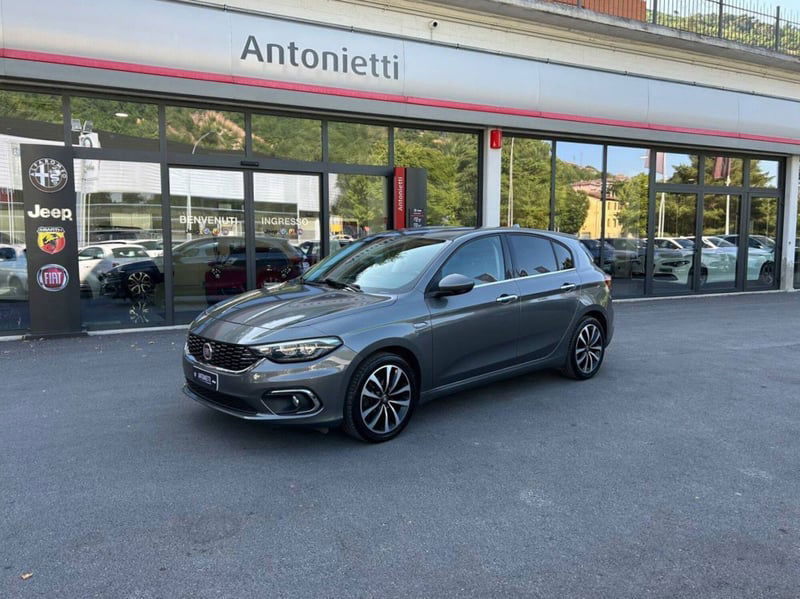 Fiat Tipo Tipo 1.4 5 porte Lounge del 2016 usata a Fabriano