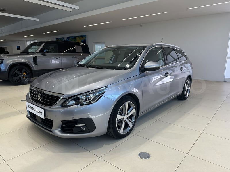 Peugeot 308 SW PureTech Turbo 130 S&S Active Pack del 2019 usata a Forli'