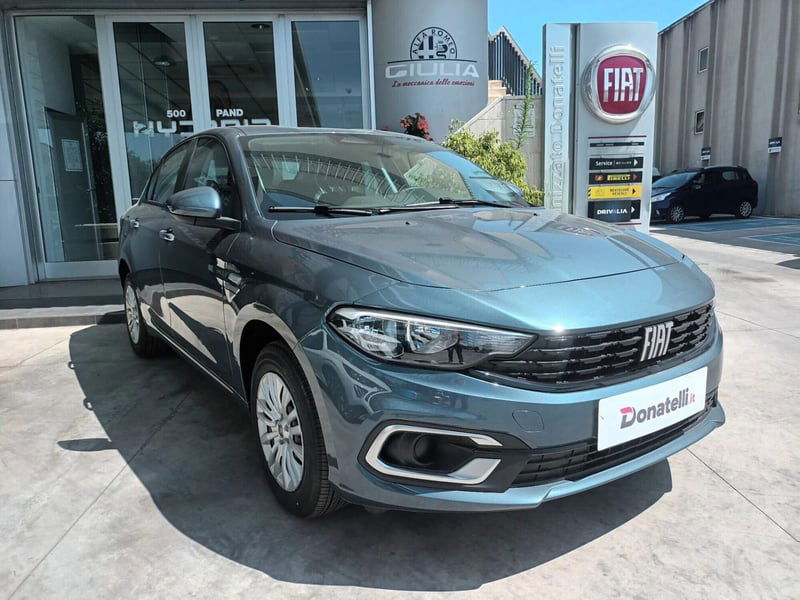 Fiat Tipo Tipo 5p 1.6 mjt Garmin s&s 130cv nuova a Triggiano