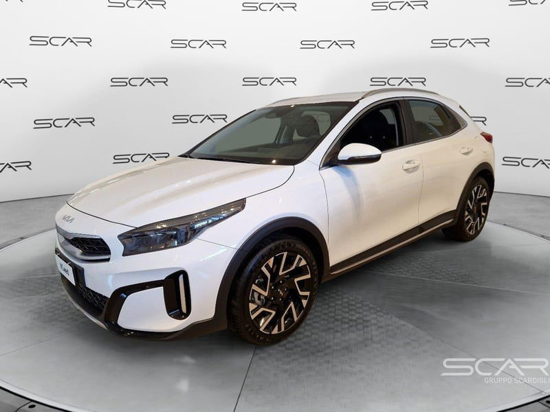 Kia XCeed 1.0 T-GDi GPL Business nuova a Livorno