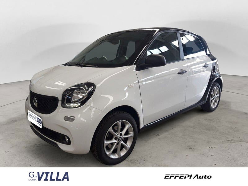 smart forfour forfour 70 1.0 Youngster del 2017 usata a Monza