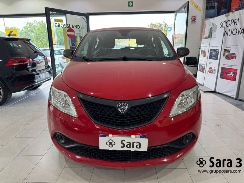 Lancia Ypsilon 1.2 69 CV 5 porte Silver del 2018 usata a Benevento