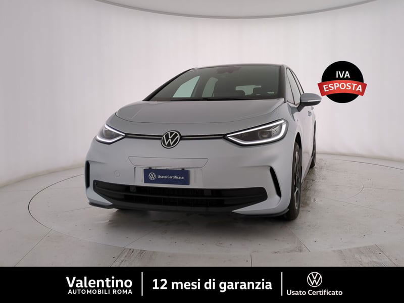 Volkswagen ID.3 Pro Performance Active nuova a Roma