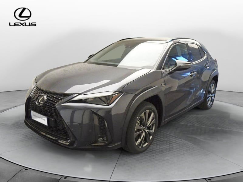 Lexus UX Hybrid 4WD Design nuova a Montebelluna