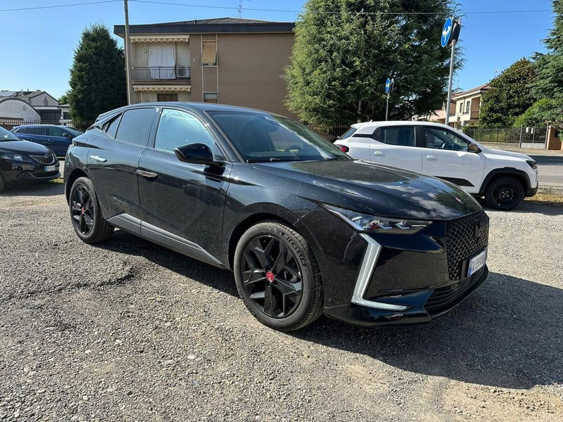 Ds DS 4 DS4 1.5 bluehdi Performance Line 130cv auto nuova a Lissone