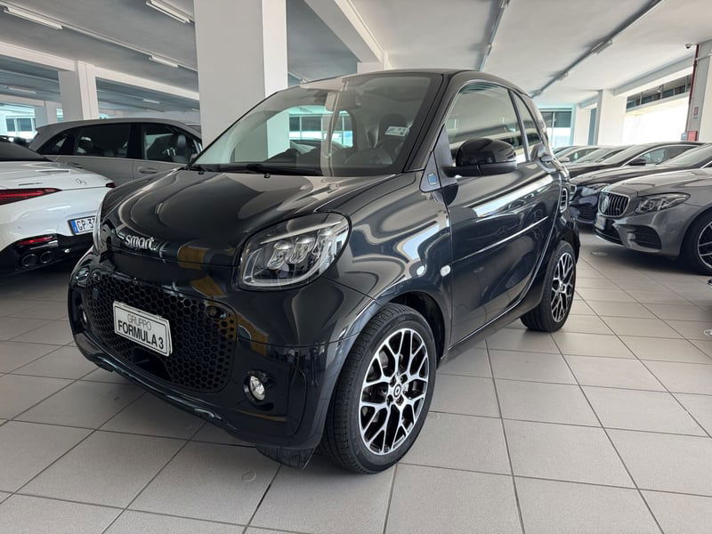 smart Fortwo EQ Prime Nightsky del 2021 usata a Messina