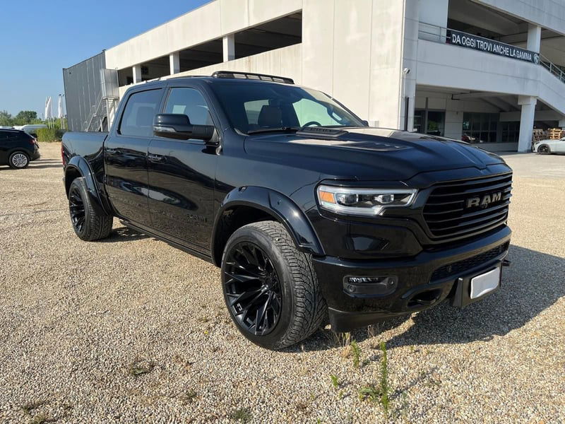 Ram Ram Pick-up Ram 1500 3.0 Crew Cab Long Bed Limited Night Edition Gpl 540cv at8 nuova a Asti