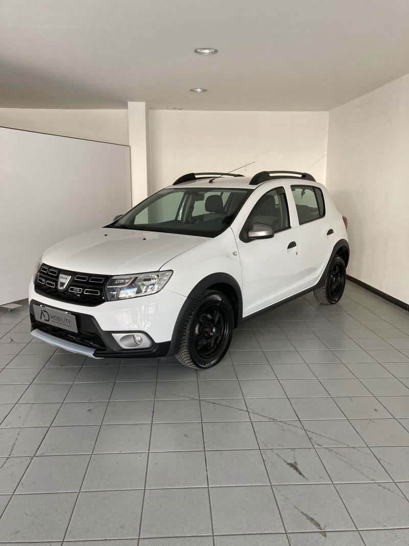 Dacia Sandero 1.5 dCi 8V 90CV S&S Serie Speciale Brave del 2017 usata a Barletta
