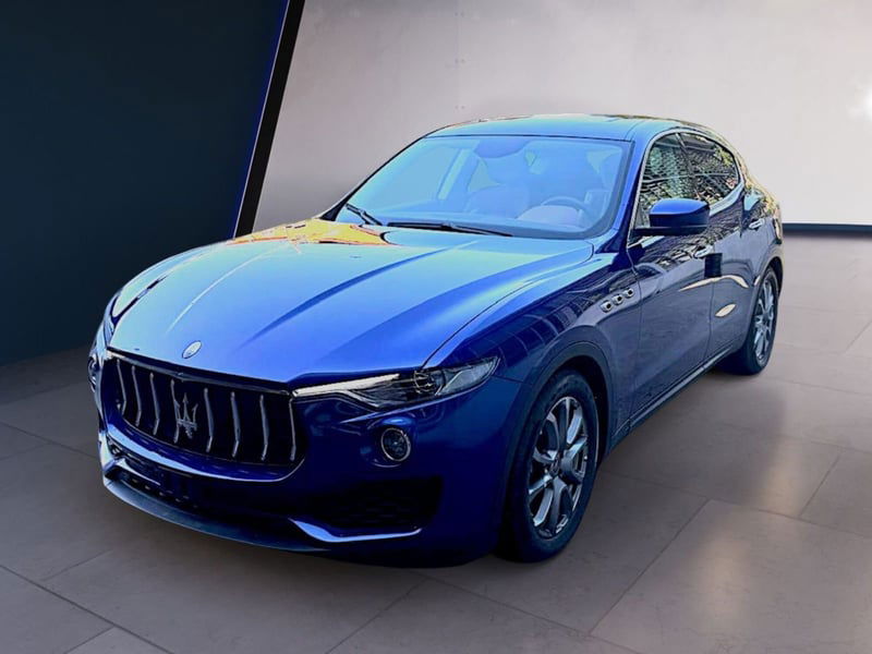 Maserati Levante Levante V6 350 CV AWD Modena nuova a Salerno