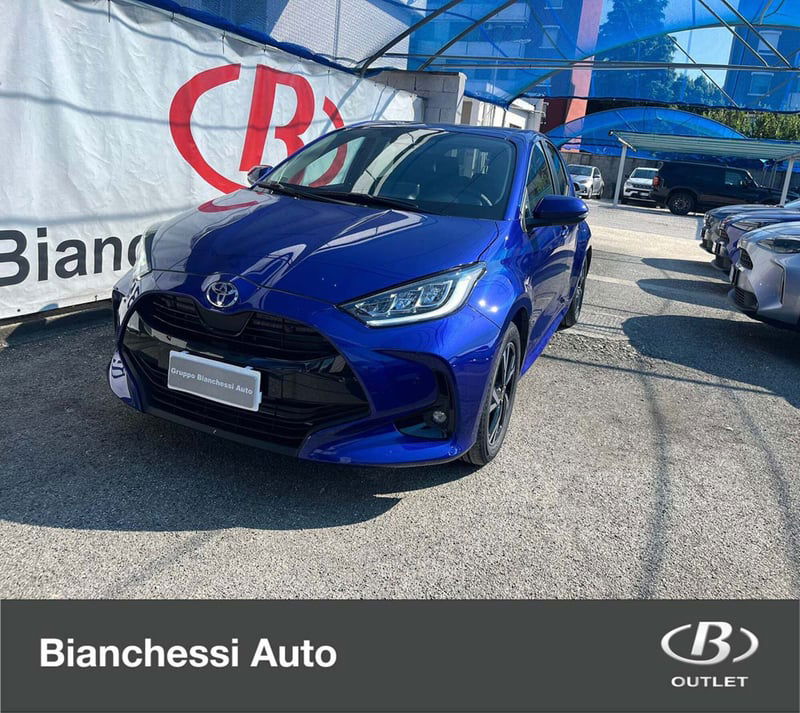 Toyota Yaris 1.5 Hybrid 5 porte Trend nuova a Cremona