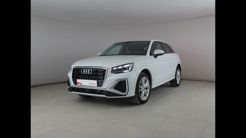 Audi Q2 35 2.0 tdi S line edition s-tronic del 2024 usata a Palermo