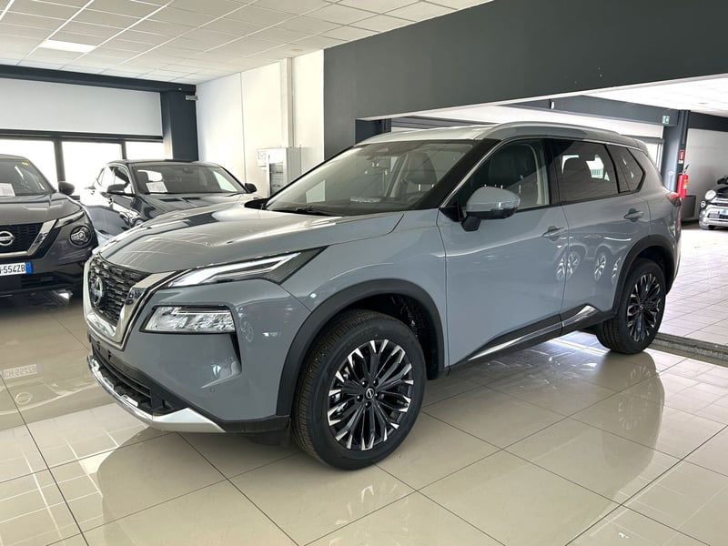 Nissan X-Trail 1.6 DIG-T 2WD Tekna nuova a Ferrara