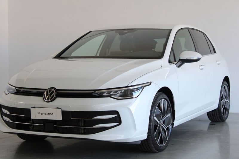 Volkswagen Golf 1.5 etsi 50 Years 115cv dsg nuova a Favara