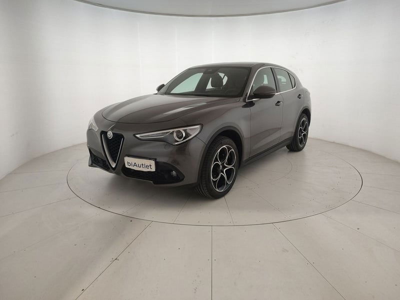 Alfa Romeo Stelvio 2.2 t Intensa Q4 210cv auto del 2019 usata a Alessandria