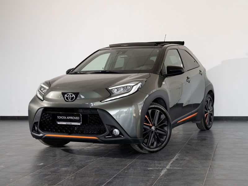Toyota Aygo X 1.0 VVT-i 72 CV 5 porte Limited Air del 2022 usata a San Severo