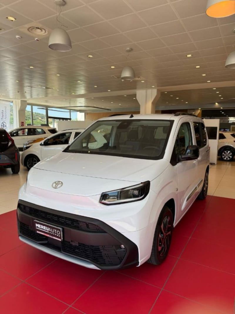 Toyota Proace City Verso City Verso 1.5D 130 CV S&S Long D Executive nuova a Sassari