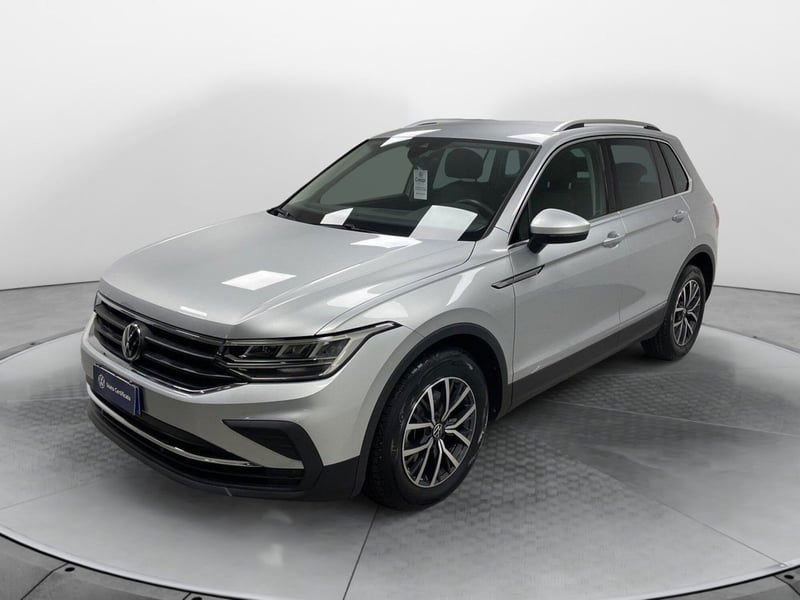 Volkswagen Tiguan 1.5 TSI 150 CV DSG ACT Life del 2022 usata a Carnago