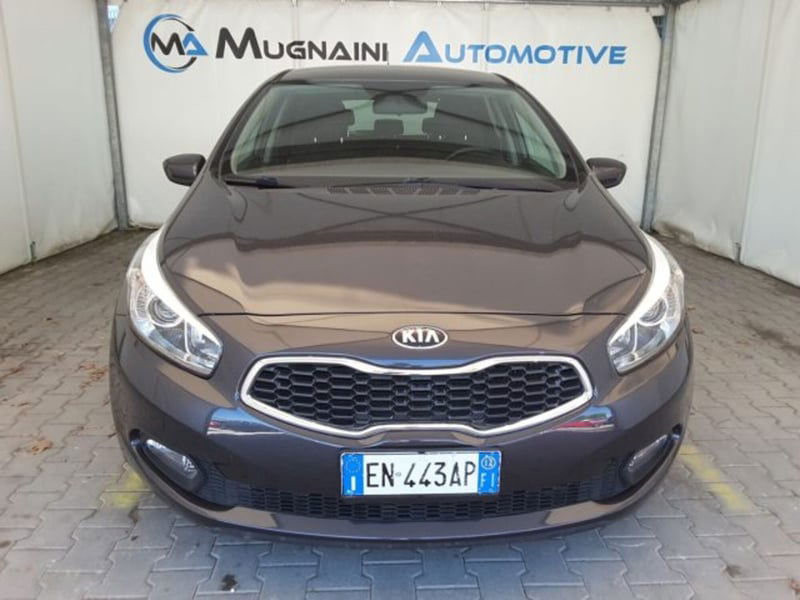 Kia cee'd 1.6 CRDi 110 CV 5 porte Cool del 2012 usata a Firenze