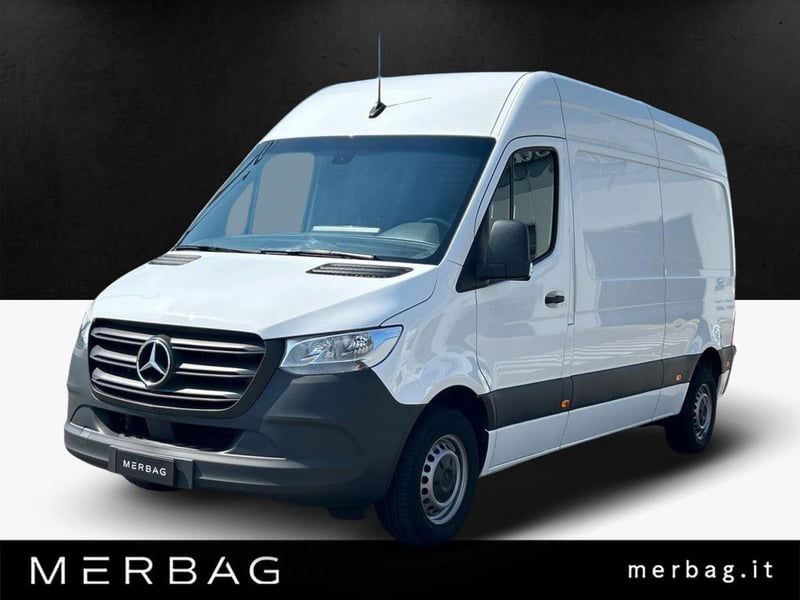 Mercedes-Benz Sprinter F39/35 311 CDI FWD TA Furgone del 2022 usata a Lainate