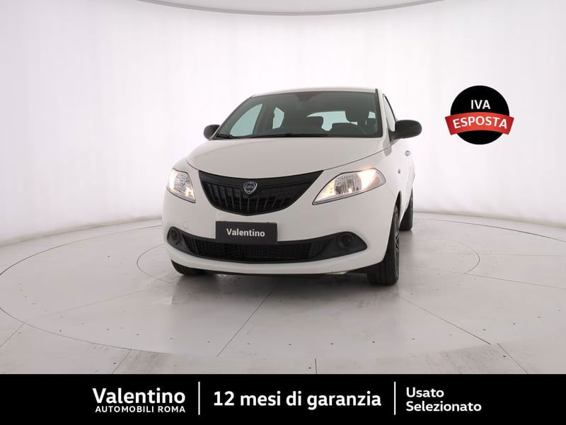 Lancia Ypsilon 1.0 FireFly 5 porte S&S Hybrid Silver Plus nuova a Roma