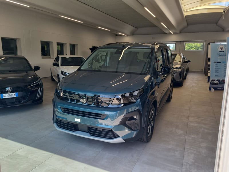 Peugeot Rifter Long 1.5 bluehdi GT s&s 130cv eat8 7p.ti nuova a Lucca