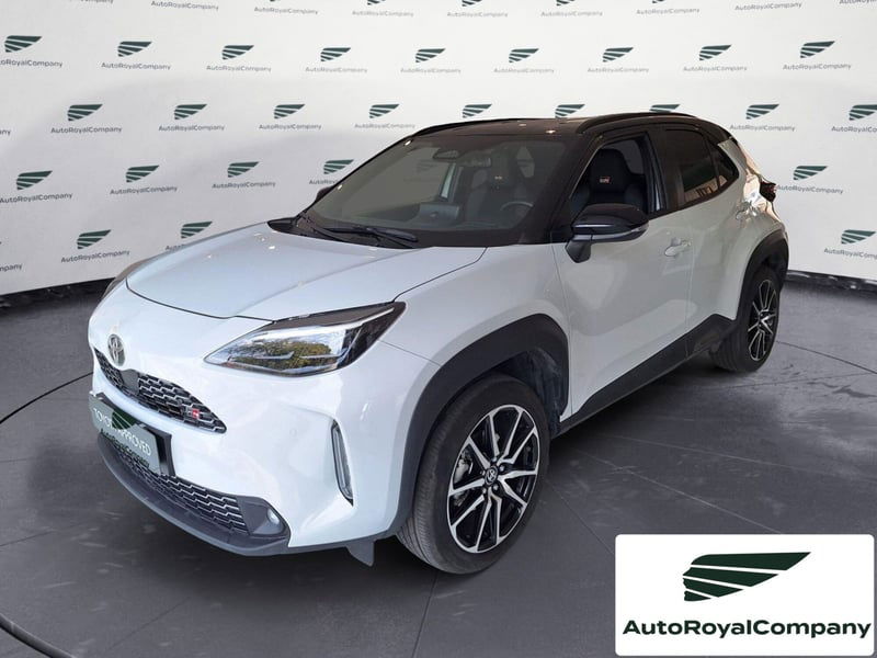 Toyota Yaris Cross GR Sport fwd 130cv e-cvt del 2024 usata a Roma