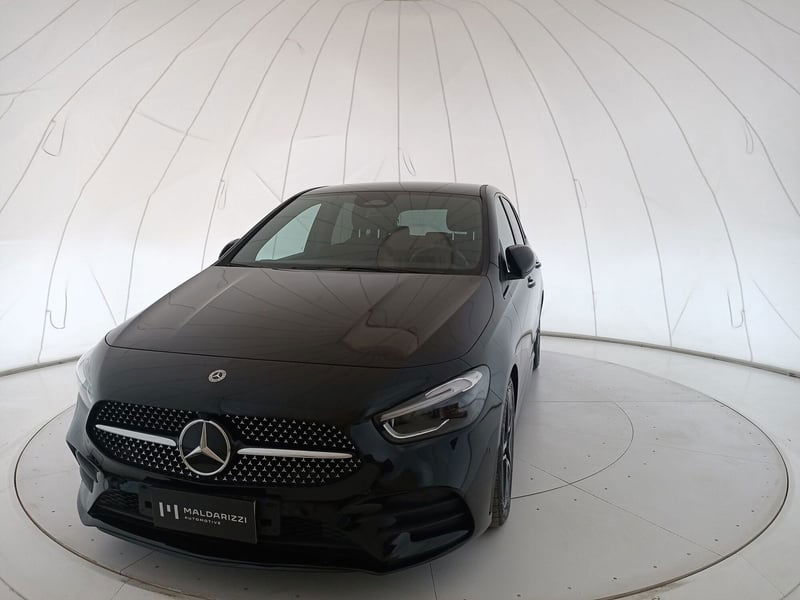 Mercedes-Benz Classe B 180 d AMG Line Advanced Plus auto del 2023 usata a Trani