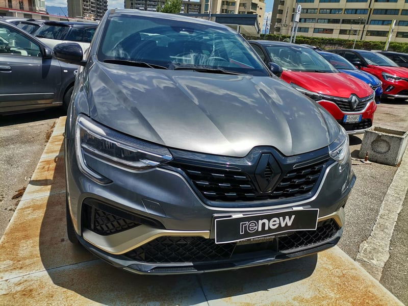 Renault Arkana E-Tech 145 CV R.S.Line Fast Track nuova a Salerno