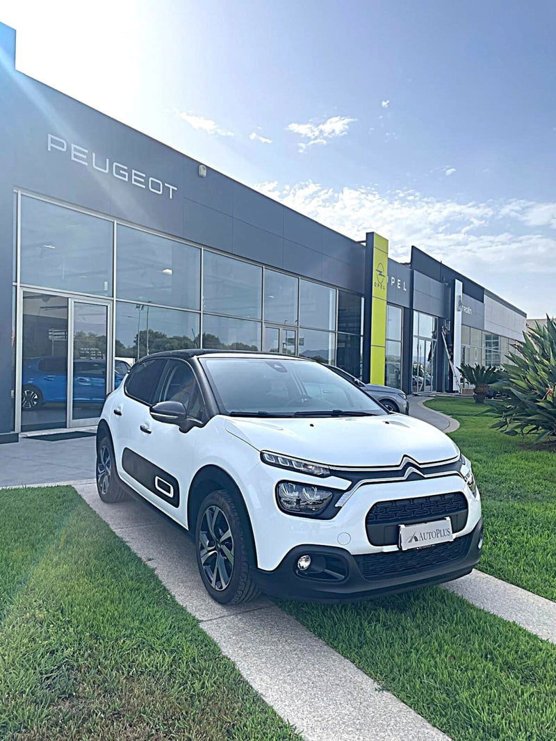 Citroen C3 PureTech 83 S&S Shine Pack del 2022 usata a Olbia