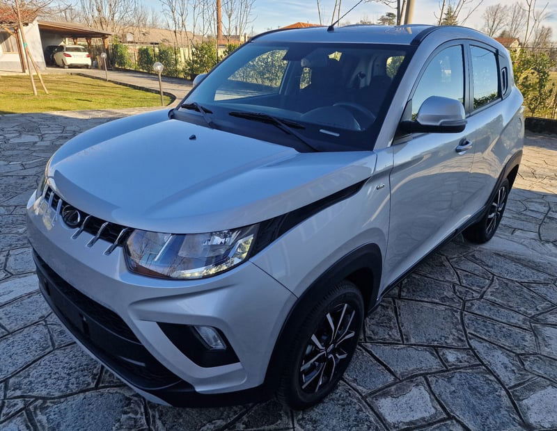 Mahindra KUV100 1.2 K8 nuova a Robassomero