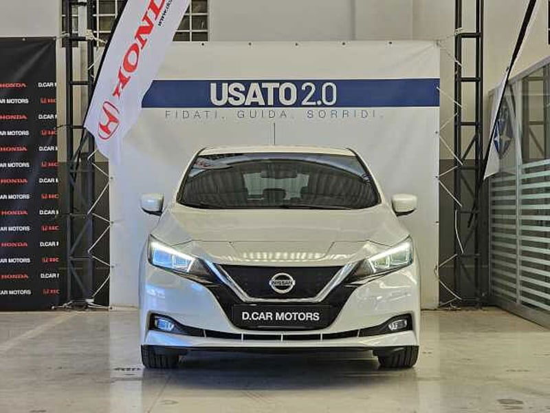 Nissan Leaf Tekna 40 kWh del 2020 usata a Casapulla