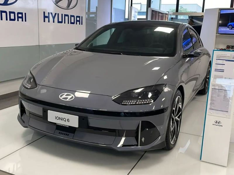 Hyundai Ioniq 5 5 77.4 kWh AWD Evolution nuova a Latina