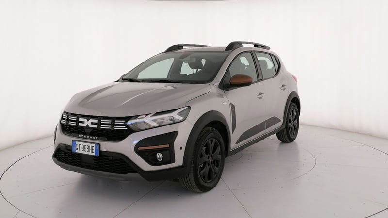 Dacia Sandero Stepway 1.0 TCe 90 CV CVT Comfort SL DaciaPlus del 2024 usata a Roma