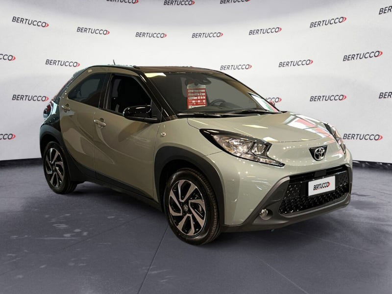Toyota Aygo X 1.0 VVT-i 72 CV 5 porte Limited Air nuova a Verona