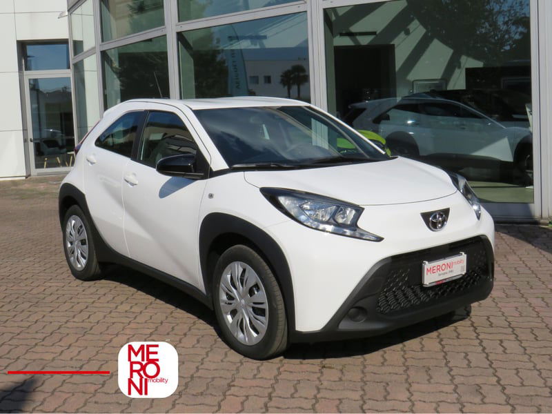 Toyota Aygo X 1.0 VVT-i 72 CV 5 porte Limited Air nuova a Seregno