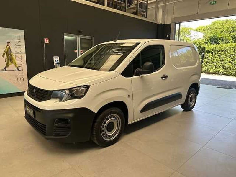 Peugeot Partner Furgone 1.5 bluehdi 100cv S&S L1 del 2020 usata a Faenza