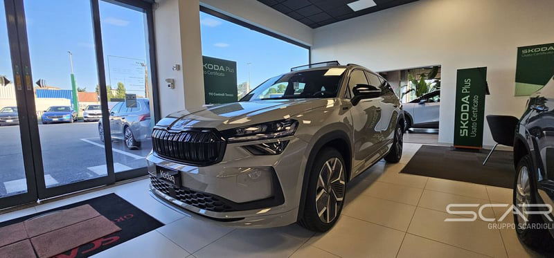 Skoda Kodiaq 2.0 TDI EVO SCR 4x4 DSG 7 posti Sportline nuova a Livorno