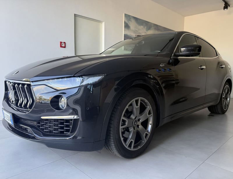 Maserati Levante Levante MHEV 330 CV AWD GT del 2022 usata a Parma
