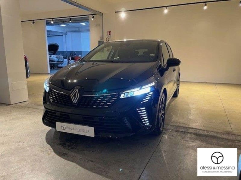 Renault Clio TCe 90 CV 5 porte Techno del 2024 usata a Caltagirone
