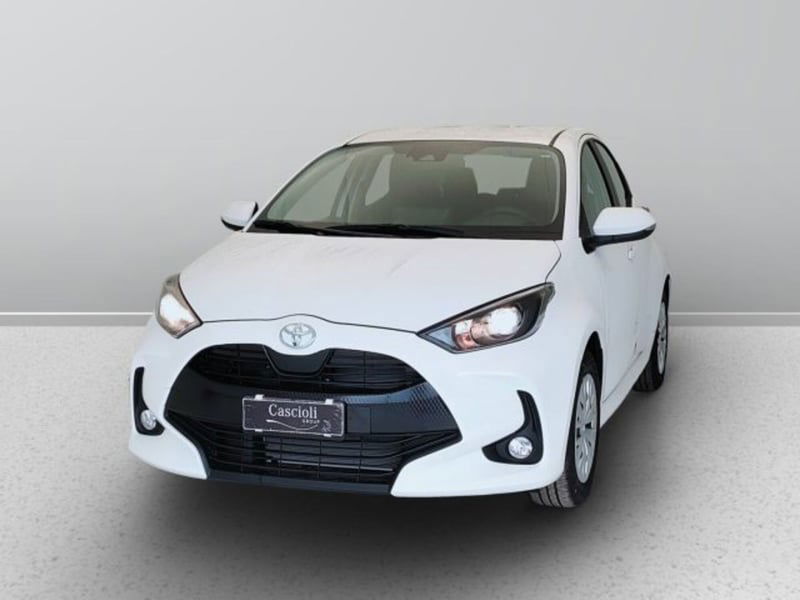 Toyota Yaris 1.0 5 porte Active nuova a Mosciano Sant'Angelo