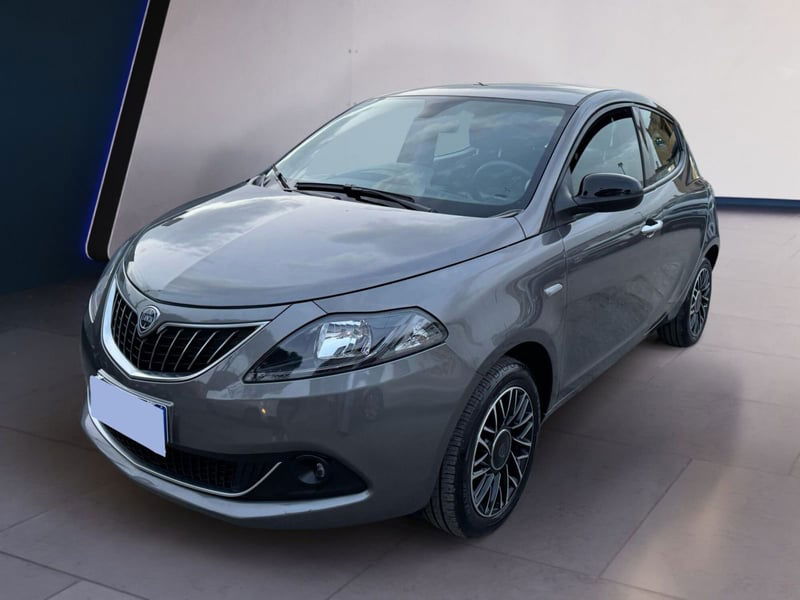Lancia Ypsilon 1.0 FireFly 5 porte S&S Hybrid Maryne del 2024 usata a Fisciano