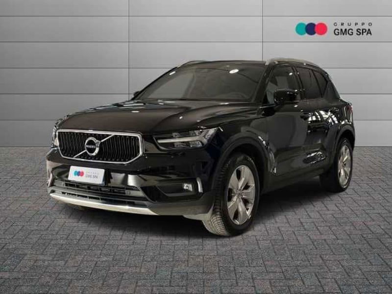 Volvo XC40 T3 Momentum Pro del 2020 usata a Pistoia