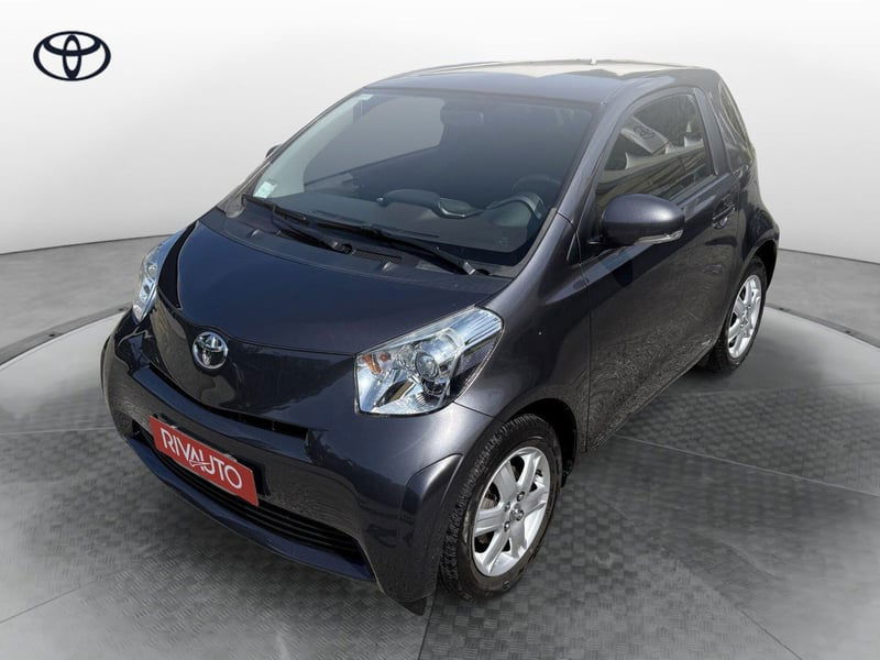 Toyota iQ 1.0 CVT Sol del 2010 usata a Como