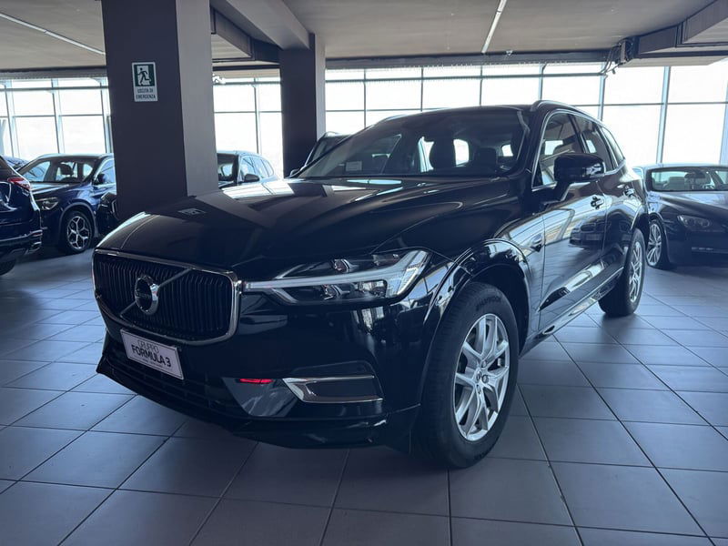 Volvo XC60 D4 AWD Geartronic Business del 2019 usata a Messina
