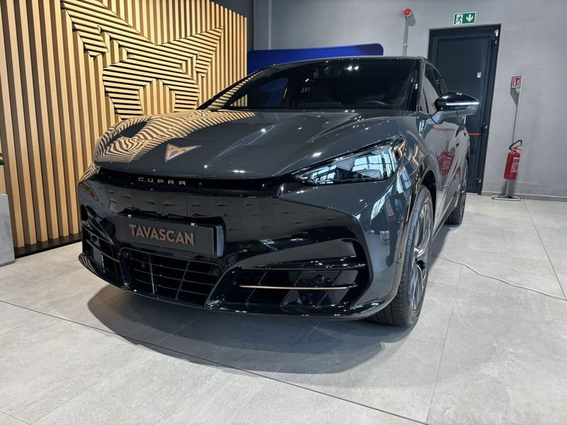 Cupra Tavascan 77kWh Endurance Immersive rwd nuova a Ferrara